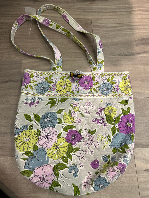 Vist Large View of Product Image Which is Used Vera Bradley Small Handbag