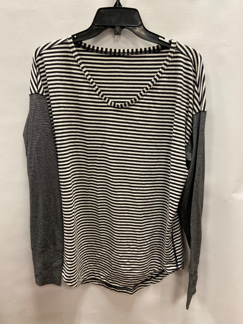 Vist Large View of Product Image Which is Used Lululemon Athletica Long Sleeve Top XL-16