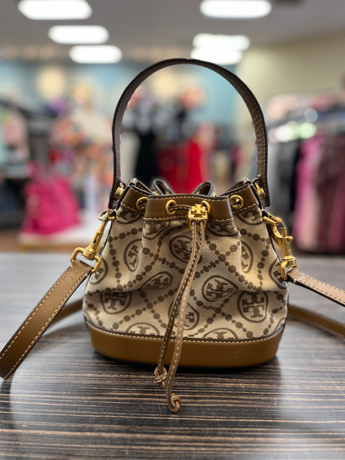 Vist Large View of Product Image Which is Used Tory Burch Small Handbag