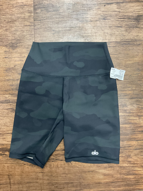 Vist Large View of Product Image Which is Used Alo Yoga Active Shorts 6-28