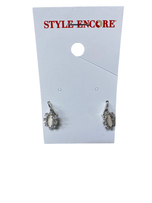 Vist Large View of Product Image Which is Used Kendra Scott Earrings