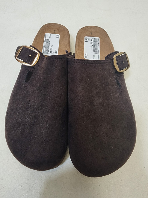 Vist Large View of Product Image Which is Used Time And Tru Clogs 9