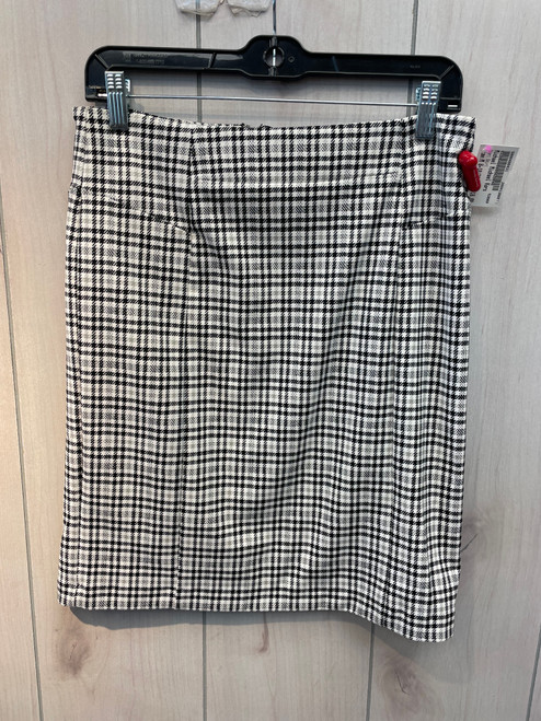 Vist Large View of Product Image Which is Used Michael Michael Kors Short Skirt M 8-10/28-30