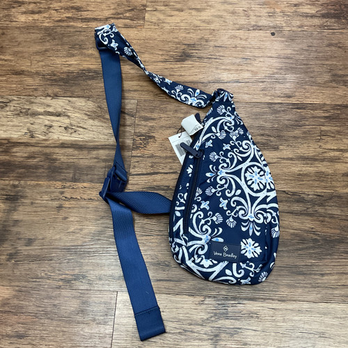 Vist Large View of Product Image Which is Used Vera Bradley Small Handbag