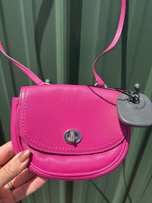 Vist Large View of Product Image Which is Used Coach Small Leather Handbag