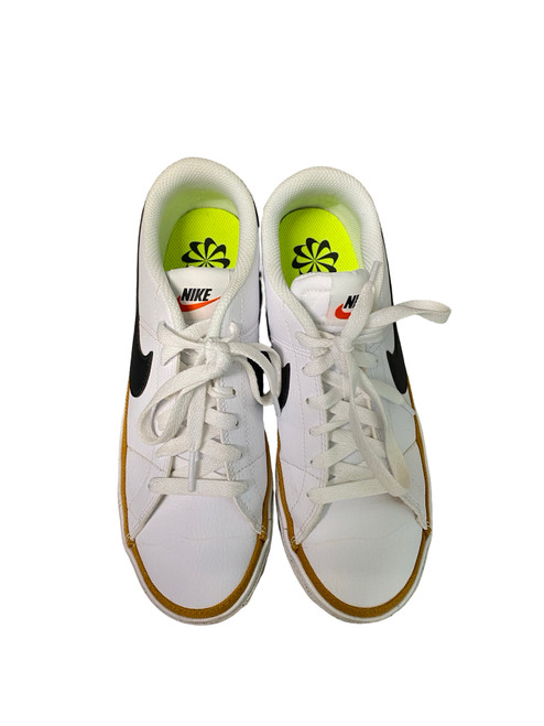 Vist Large View of Product Image Which is Used Nike Casual Shoes 7.5