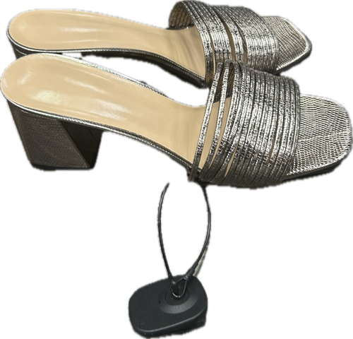 Vist Large View of Product Image Which is Used Unbranded Dress Sandals 10.5