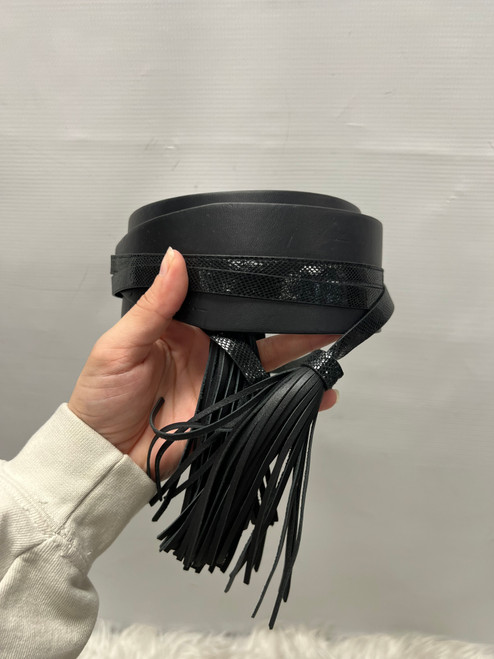 Vist Large View of Product Image Which is Used White House Black Market Belt M 8-10/28-30