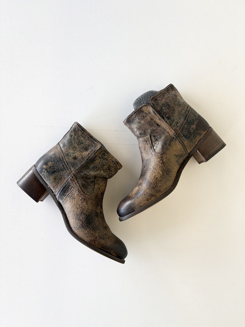 Vist Large View of Product Image Which is Used Diba Ankle Boots 13