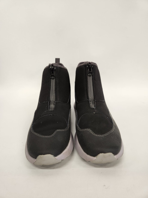 Vist Large View of Product Image Which is Used Merrell Mens Boots 9
