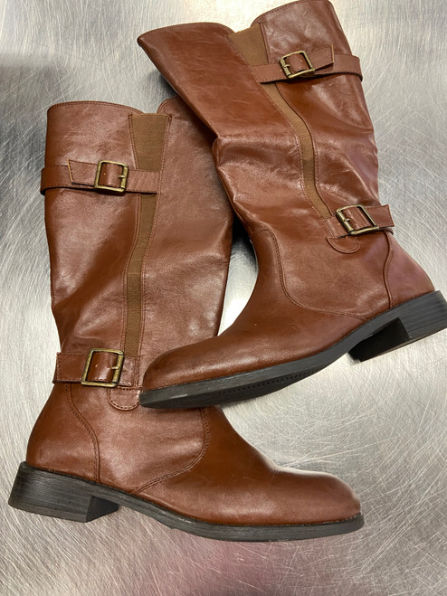 Vist Large View of Product Image Which is Used Unbranded Ankle Boots 7.5