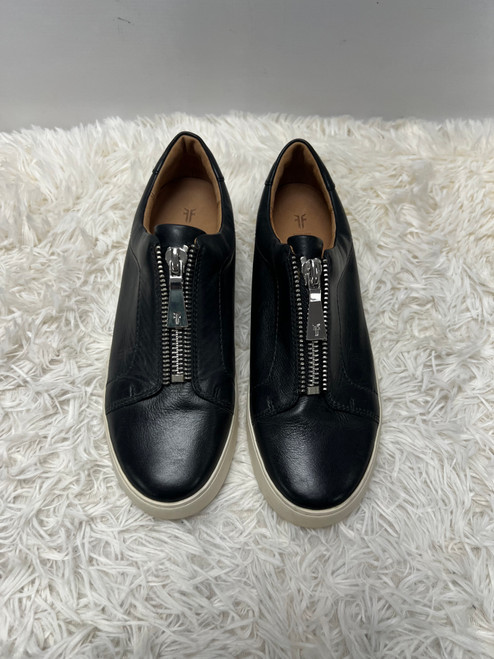Vist Large View of Product Image Which is Used Frye Casual Shoes 10
