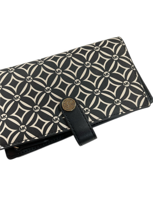 Vist Large View of Product Image Which is Used Michael Michael Kors Wristlet