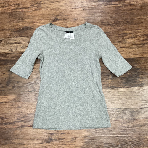 Vist Large View of Product Image Which is Used Banana Republic Short Sleeve Top L-12/14