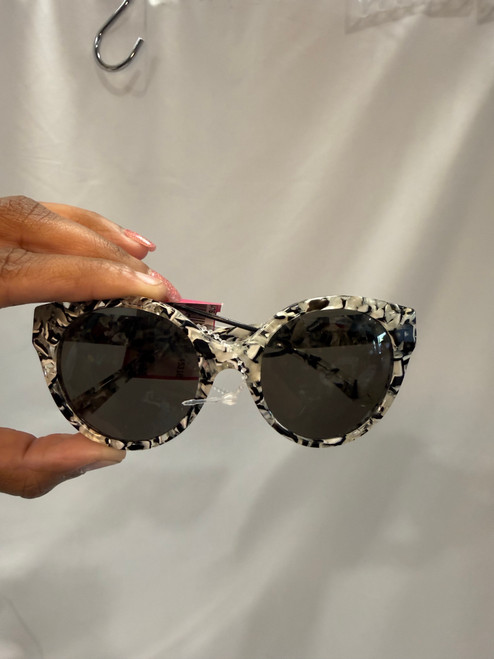 Vist Large View of Product Image Which is Used Tory Burch  Sunglasses