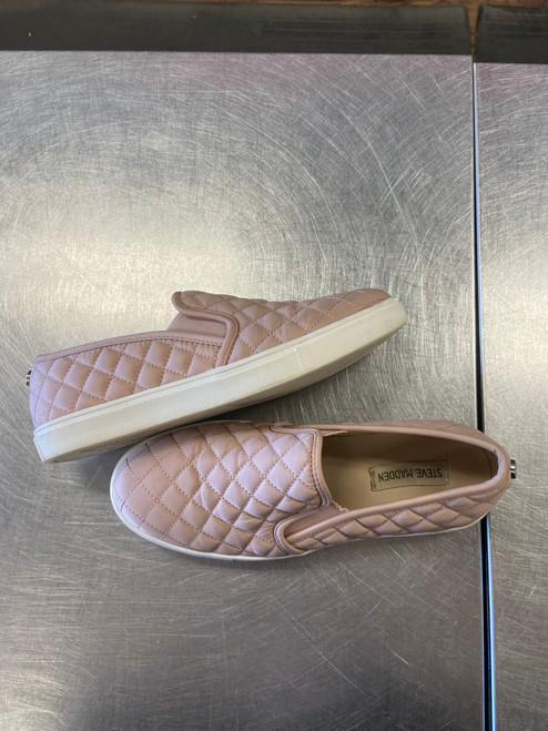 Vist Large View of Product Image Which is Used Steve Madden Casual Shoes 10