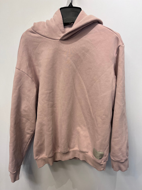 Vist Large View of Product Image Which is Used Vuori Active Sweatshirt S-4/6