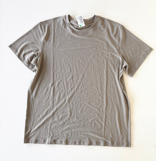 Vist Large View of Product Image Which is Used Lululemon Athletica Mens Active T-Shirt L