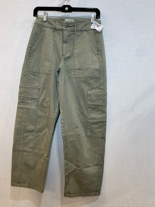 Vist Large View of Product Image Which is Used Universal Threads Casual Pant 2-26