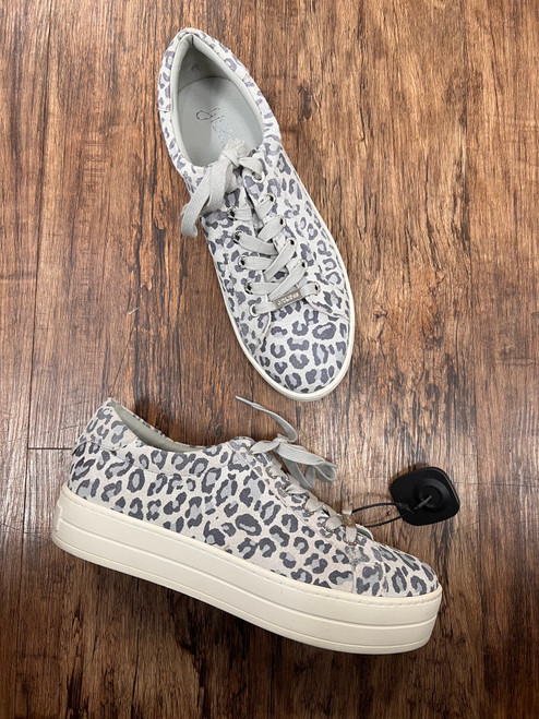 Vist Large View of Product Image Which is Used J Slides Casual Shoes 8.5