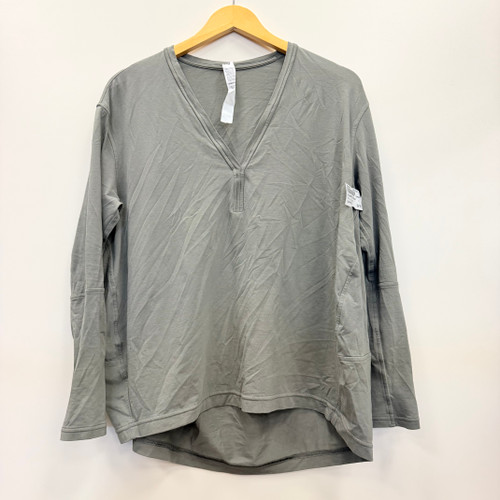 Vist Large View of Product Image Which is Used Lululemon Athletica Active Long Sleeve S-4/6