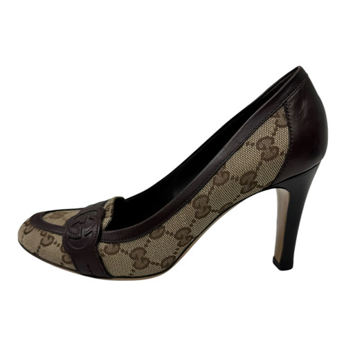 Vist Large View of Product Image Which is Used Gucci Low Heels 7