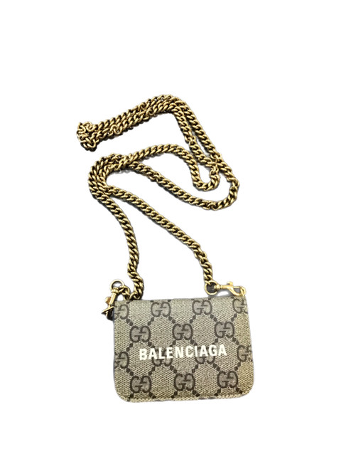 Vist Large View of Product Image Which is Used Gucci Leather Wallet