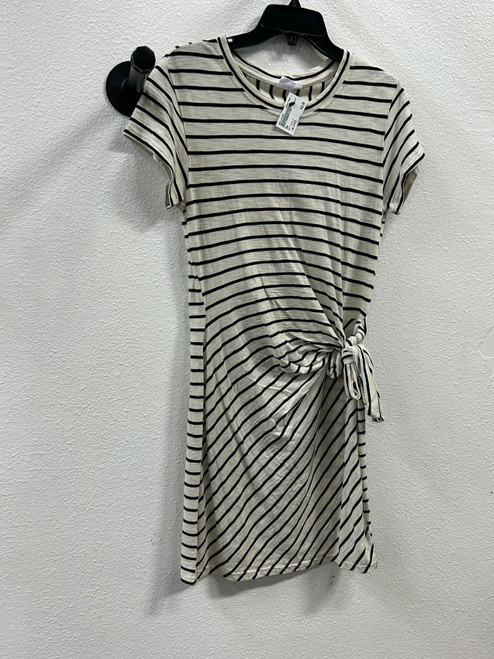 Vist Large View of Product Image Which is Used Gap Short Dress B S-4/6