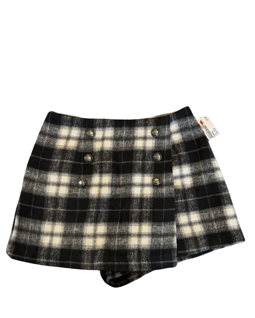 Vist Large View of Product Image Which is Gently used Forever 21 skort 4-47 (S)