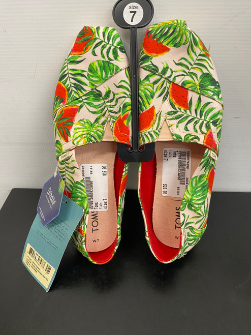 Vist Large View of Product Image Which is Used Toms Flats 7