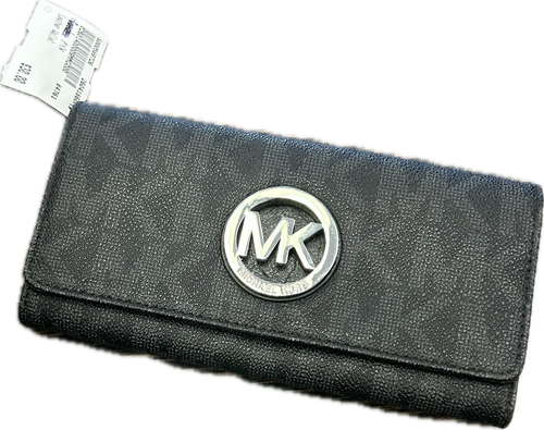 Vist Large View of Product Image Which is Used Coach Leather Wallet