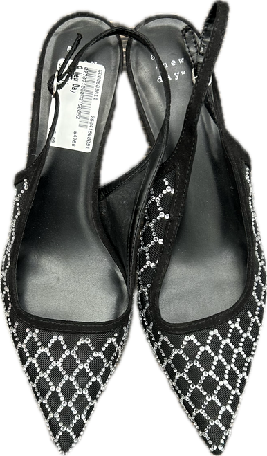 Vist Large View of Product Image Which is Used A New Day Low Heels 10