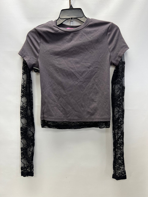 Vist Large View of Product Image Which is Used Edikted Long Sleeve T-Shirt M-8/10