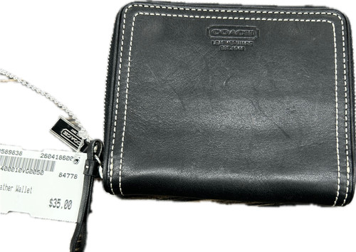 Vist Large View of Product Image Which is Used Unbranded Leather Wallet