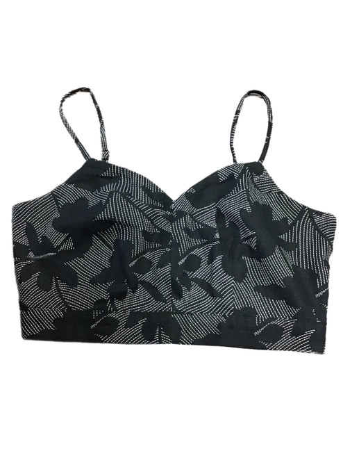 Vist Large View of Product Image Which is Used Universal Threads Sleeveless Top M-8/10