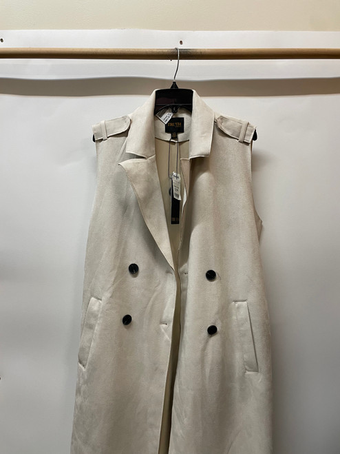 Vist Large View of Product Image Which is Used Unbranded Lightweight Vest L-12/14