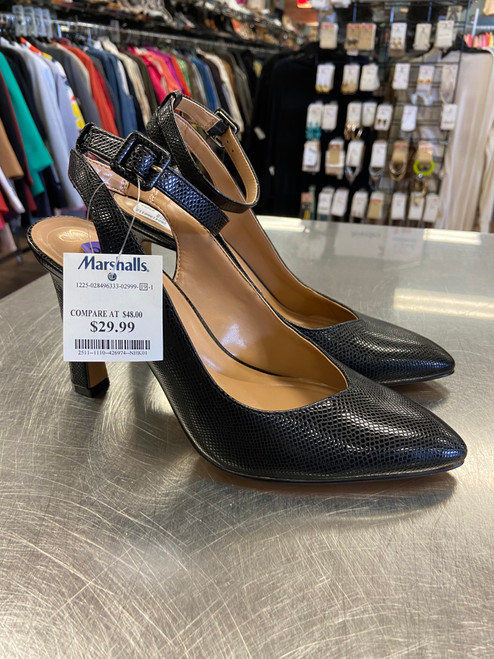 Vist Large View of Product Image Which is Used Jessica Simpson High Heels 8