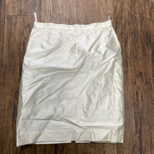 Vist Large View of Product Image Which is Used Escada Short Skirt L 12-14/31-32
