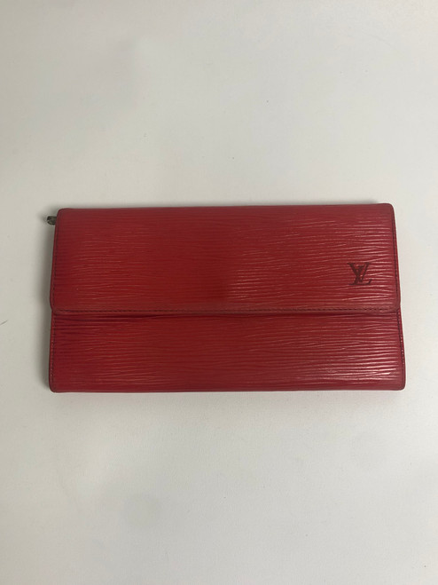 Vist Large View of Product Image Which is Used Louis Vuitton Epi Leather Wallet