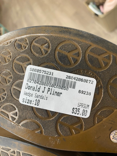 Vist Large View of Product Image Which is Used Donald J Pliner Wedge Sandals 10