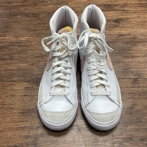 Vist Large View of Product Image Which is Used Nike Casual Shoes 9.5