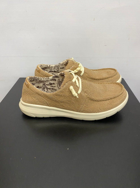 Vist Large View of Product Image Which is Used Ariat Flats 10