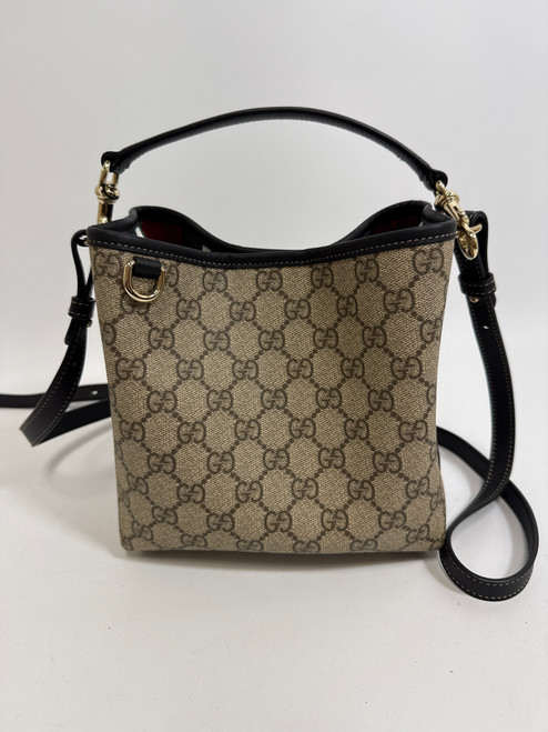 Vist Large View of Product Image Which is Used Gucci Bucket Handbag