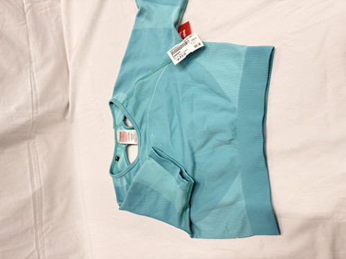 Vist Large View of Product Image Which is Used Gymshark Active Short Sleeve M-8/10
