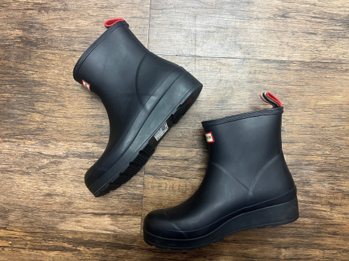 Vist Large View of Product Image Which is Used Hunter Rain Boots 9.5