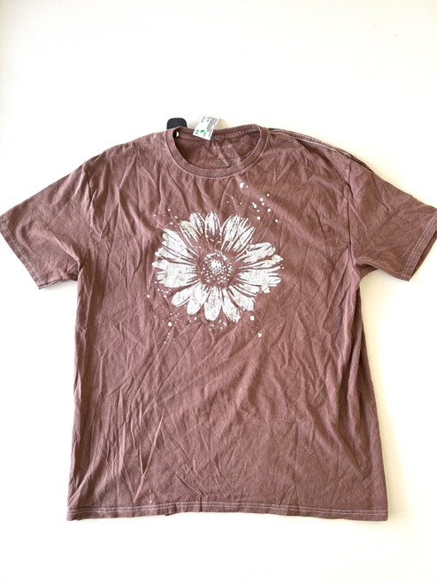 Vist Large View of Product Image Which is Used Maurices T-Shirt XL-16