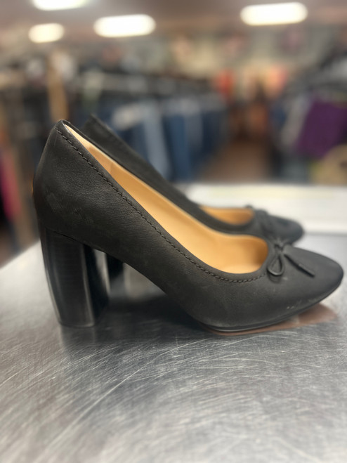 Vist Large View of Product Image Which is Used Clarks High Heels 9.5