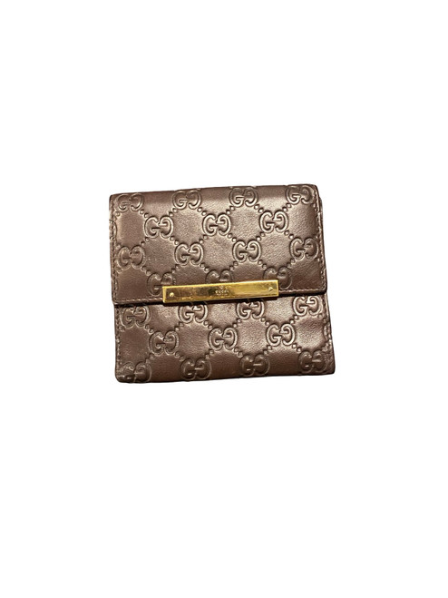 Vist Large View of Product Image Which is Used Gucci Leather Wallet