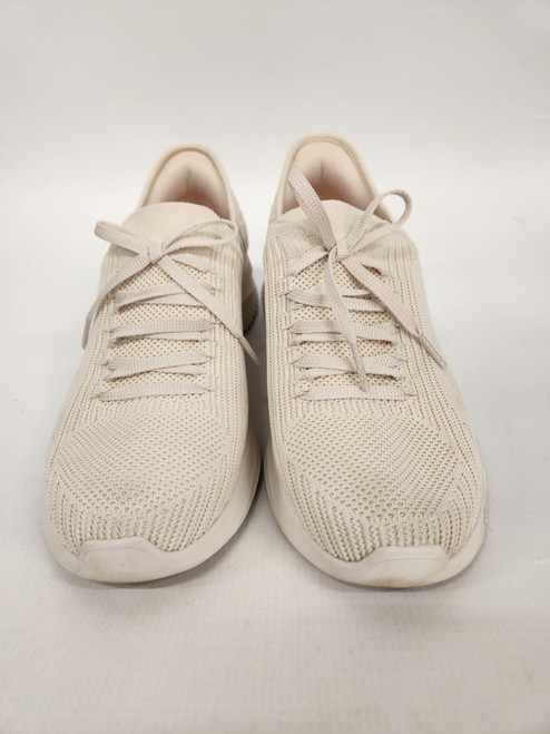 Vist Large View of Product Image Which is Used Skechers Casual Shoes 8.5