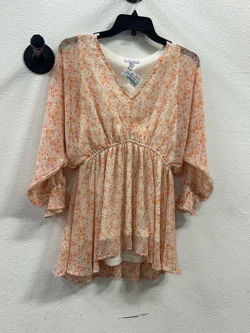 Vist Large View of Product Image Which is Used White House Black Market Short Sleeve Top S-4/6